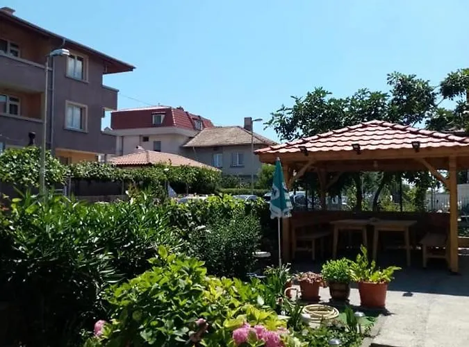 게스트하우스 Guest Kotvаta 로제넷츠