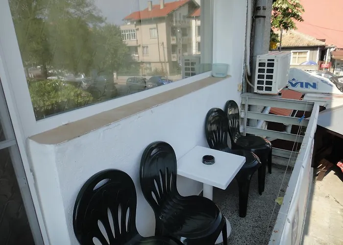 Guest Kotvаta 2* 로제넷츠