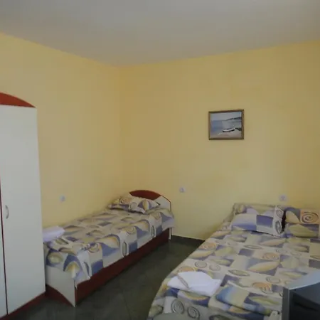 Guest house Guest Kotvаta 2*